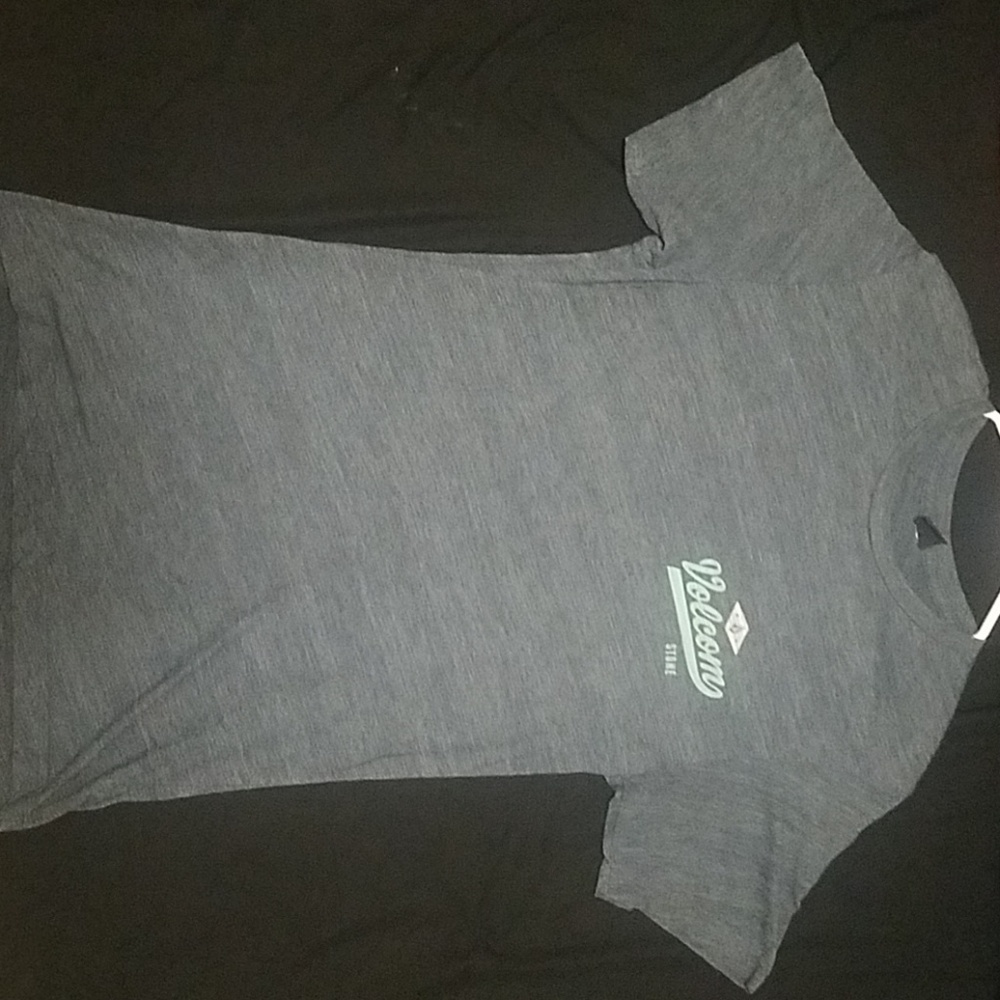 Short sleeve Volcom t shirt.